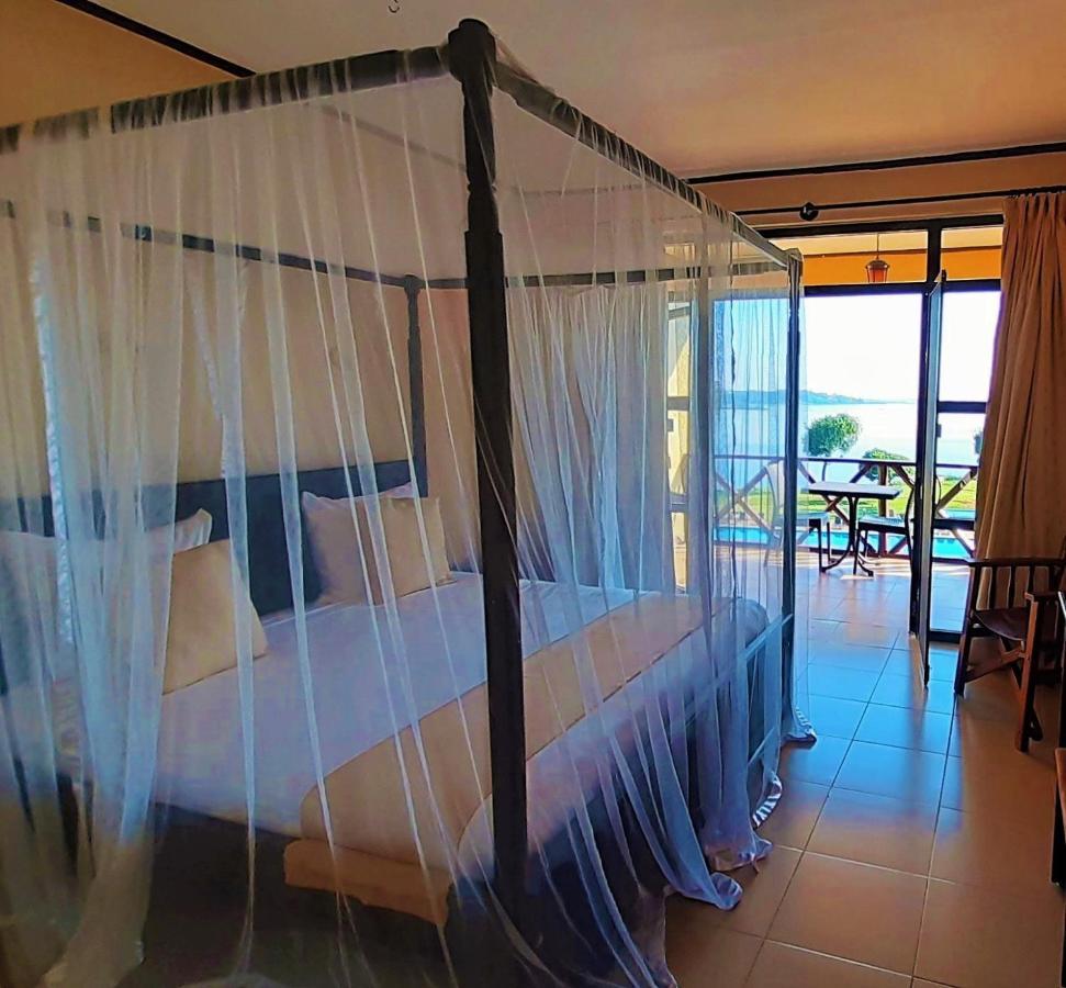 Kaazi Hotel 3*
